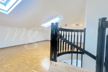 RAVISSANTE MAISON CONTIGUE DE 180 M2 AVEC VERANDA ET JARDIN PLEIN SUD