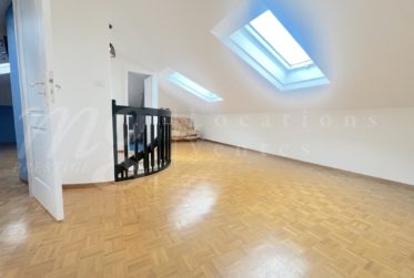 RAVISSANTE MAISON CONTIGUE DE 180 M2 AVEC VERANDA ET JARDIN PLEIN SUD