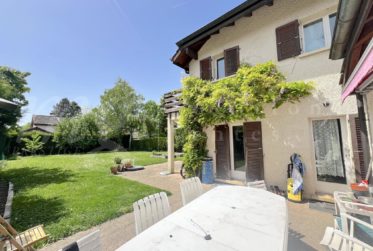 EN EXCLUSIVITE ! RAVISSANTE MAISON JUMELLE D'ANGLE - FAMILIALE - DE 7 PIECES AVEC TRES BEAU JARDIN SUD