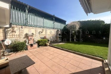 RAVISSANTE MAISON CONTIGUE DE 180 M2 AVEC VERANDA ET JARDIN PLEIN SUD