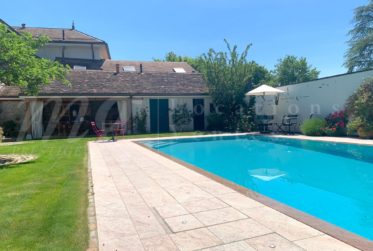 SUPERBE PROPRIETE DE MAITRE 600 m2 hab env - 8 chambres à coucher - DANS LA CAMPAGNE GENEVOISE - RIVE GAUCHE