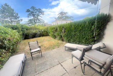 RAVISSANT APPARTEMENT DE 3 PIECES AVEC TERRASSE