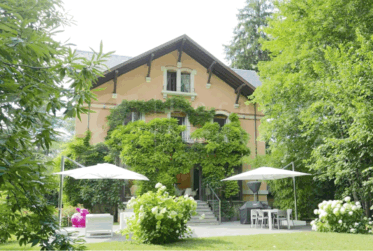 SUPERBE MAISON DE MAITRE DE 570 m2 AVEC GRAND JARDIN PRIVATIF ET CALME