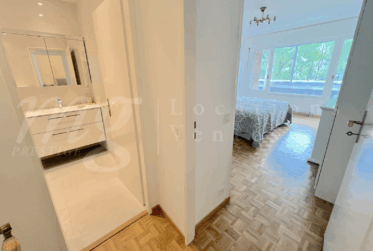 GRAND 4 PIECES - MEUBLE- TRAVERSANT AVEC 2 GRANDS BALCONS - PARC - 2x PISCINES & SPA