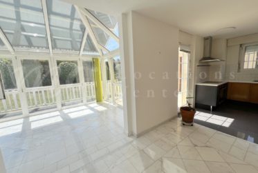 RAVISSANTE MAISON MODERNE AVEC VERANDA - JARDIN DE env 600 m2