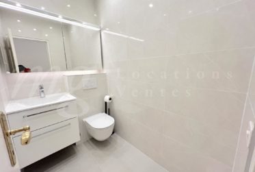 GRAND 4 PIECES - MEUBLE- TRAVERSANT AVEC 2 GRANDS BALCONS - PARC - 2x PISCINES & SPA