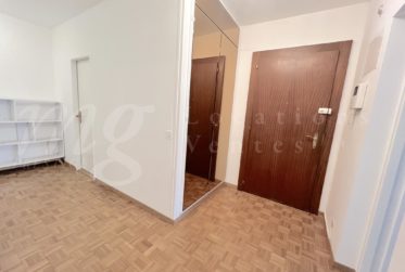 GRAND 4 PIECES - MEUBLE- TRAVERSANT AVEC 2 GRANDS BALCONS - PARC - 2x PISCINES & SPA