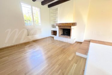 En exclusivité ! TRES GRANDE MAISON FAMILIALE DE 300 m2 utiles AVEC JARDIN - 5 chambres - Piscine