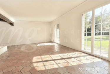 En exclusivité ! TRES GRANDE MAISON FAMILIALE DE 300 m2 utiles AVEC JARDIN - 5 chambres - Piscine