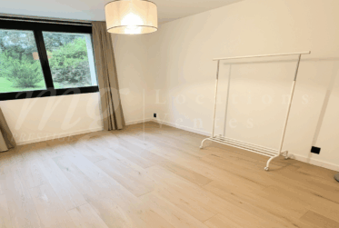 TRES BELLE MAISON FAMILIALE RENOVEE DE 230 m2 - AVEC GRAND JARDIN ARBORE