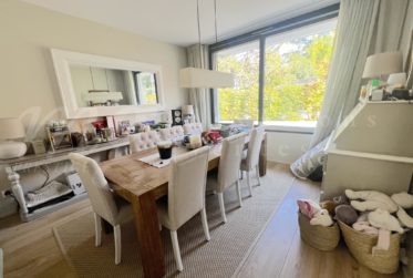 SUPERBE MAISON CONTEMPORAINE DE 7 PIECES AVEC JARDIN ET PISCINE