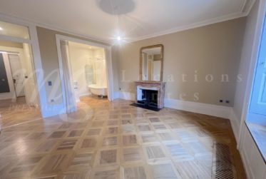 SUPERBE APPARTEMENT HAUSSMANIEN DE 11 PIECES - 415 M2 - EN VIEILLE VILLE AVEC STUDIO INDEPENDANT