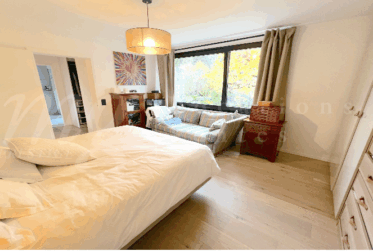 TRES BELLE MAISON FAMILIALE RENOVEE DE 230 m2 - AVEC GRAND JARDIN ARBORE