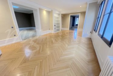 SUPERBE APPARTEMENT HAUSSMANIEN DE 11 PIECES - 415 M2 - EN VIEILLE VILLE AVEC STUDIO INDEPENDANT