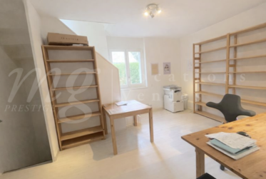 GRANDE MAISON INDIVIDUELLE FAMILIALE DE 300 m2 A COLLONGE-BELLERIVE