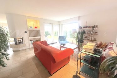 GRANDE MAISON INDIVIDUELLE FAMILIALE DE 300 m2 A COLLONGE-BELLERIVE