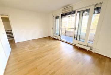 SUPERBE APPARTEMENT DE 225 m2 AVEC GRAND BALCON ET VUE DEGAGEE A CHAMPEL - 4 chambres