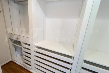 SUPERBE APPARTEMENT DE 225 m2 AVEC GRAND BALCON ET VUE DEGAGEE A CHAMPEL - 4 chambres