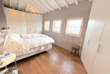 TRES BELLE MAISON INDIVIDUELLE DE 250 m2 hab AVEC GRAND JARDIN DE 1100 m2