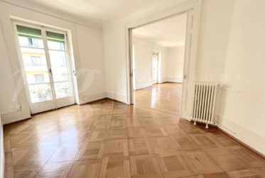 SUPERBE APPARTEMENT HAUSSMANNIEN DE 10 PIECES - 260 m2 - proche Eglise Russe