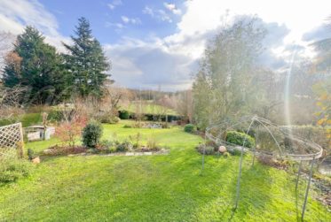 EN EXCLUSIVITE ! ! Maison individuelle de 220 m2 avec jardin de 1'500 m2