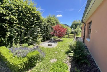 SUPERBE MAISON INDIVIDUELLE DE 250 m2 hab - RAVISSANT JARDIN CLOTUREE - ARBORISE - ET CALME DE 1100 m2