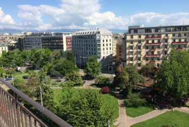 SUPERBE ATTIQUE DE 170 m2 AVEC VUE SUR LE DEGAGEE SUR LE LAC