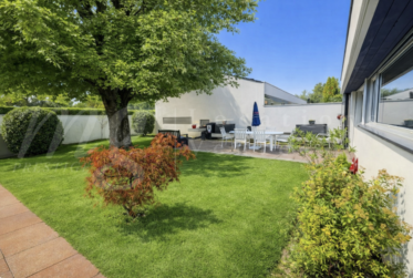 RAVISSANTE MAISON FAMILIALE - 5 CHAMBRES ! INDIVIDUELLE - GRAND JARDIN AVEC PISCINE