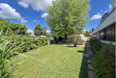 BELLE MAISON FAMILIALE - 5 CHAMBRES ! INDIVIDUELLE - GRAND JARDIN AVEC PISCINE