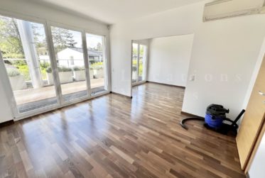En exclusivité ! MAGNIFIQUE MAISON MODERNE DE 300 M2 AVEC GRAND JARDIN ET PISCINE