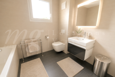 En exclusivité ! MAGNIFIQUE MAISON MODERNE DE 300 M2 AVEC GRAND JARDIN ET PISCINE