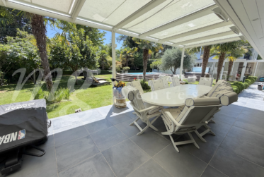 MAGNIFIQUE MAISON CONTEMPORAINE DE 340 m2 - SUPERBE JARDIN PISCINE - JACUZZI - Palmiers-