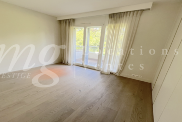 MAGNIFIQUE APPARTEMENT DE 7 PIECES DE 251 m2 PPE AVEC LARGE TERRASSE ET VUE DEGAGEE VERDURE