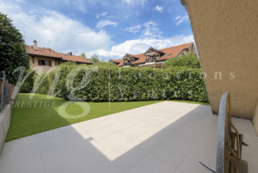 En Exclusivité !!! SUPERBE APPARTEMENT DE 152 m2 EN DUPLEX ATTTIQUE AVEC BELLE TERRASSE/JARDIN