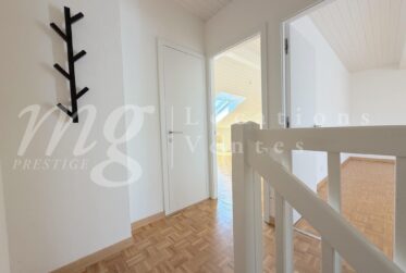 En Exclusivité !!! SUPERBE APPARTEMENT DE 152 m2 EN DUPLEX ATTTIQUE AVEC BELLE TERRASSE/JARDIN