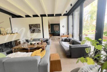 MAGNIFIQUE MAISON DE CARACTERE DE 400 m2 - RENOVEE A CHAMPEL