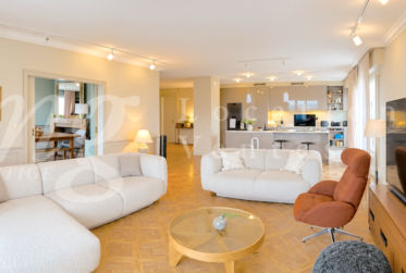 MAGNIFIQUE APPARTEMENT DE 6 PIECES AU 6EME ETAGE AVEC BALCON ET VUE DEGAGEE