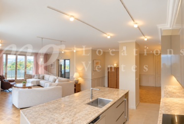 MAGNIFIQUE APPARTEMENT DE 6 PIECES AU 6EME ETAGE AVEC BALCON ET VUE DEGAGEE